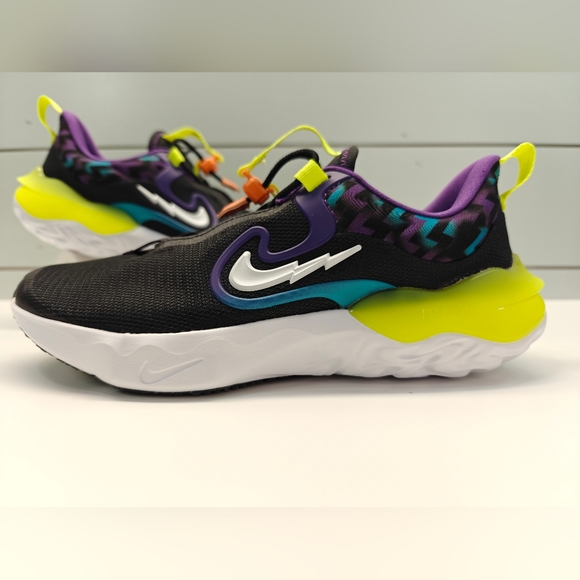 4Y Nike Run Flow Teal Nebula Volt Black DZ4490-001 Easy on/off Running Sneakers - Picture 3 of 11